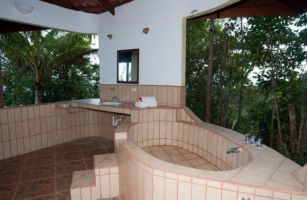 Lagunavista Villas Carate Экстерьер фото
