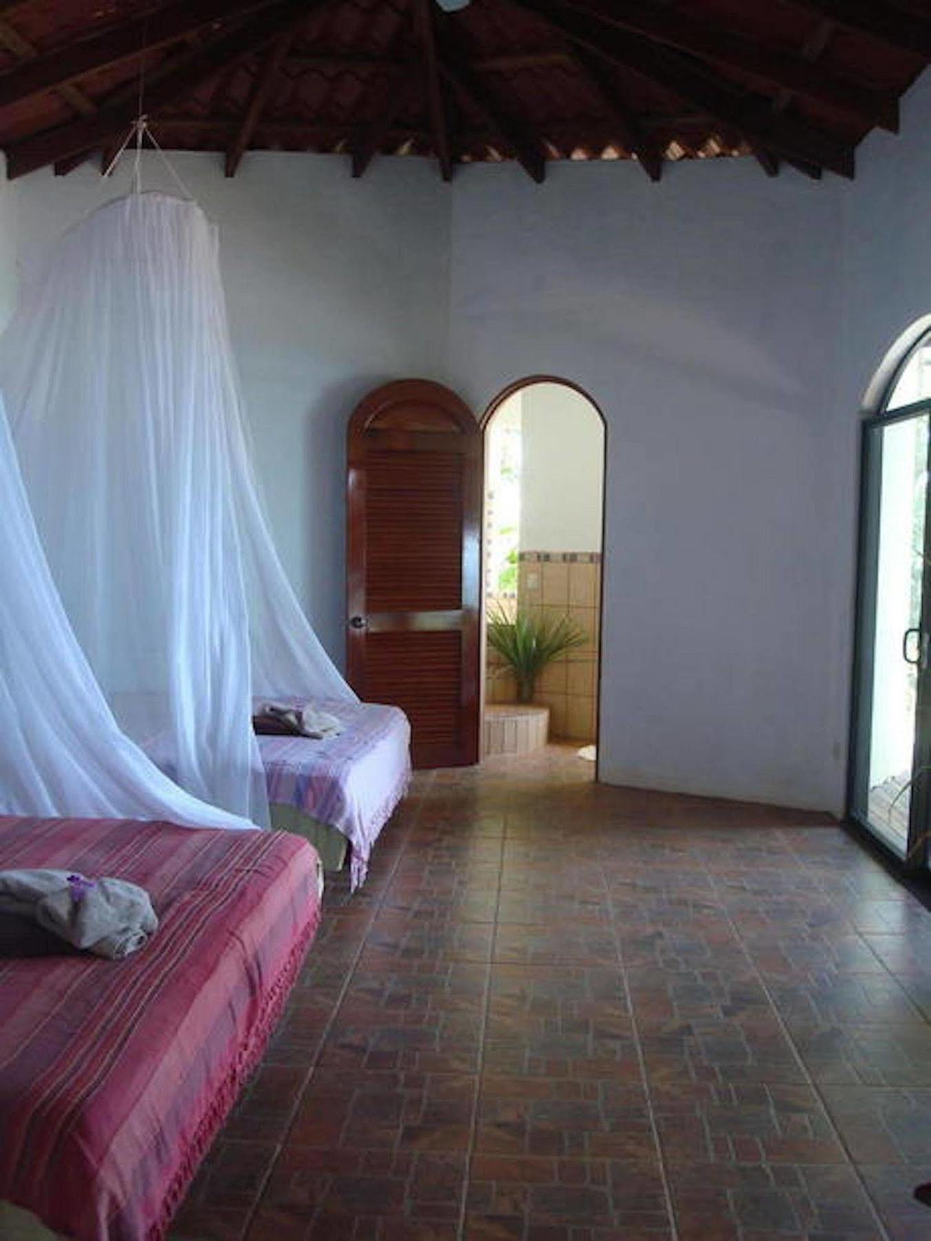 Lagunavista Villas Carate Экстерьер фото