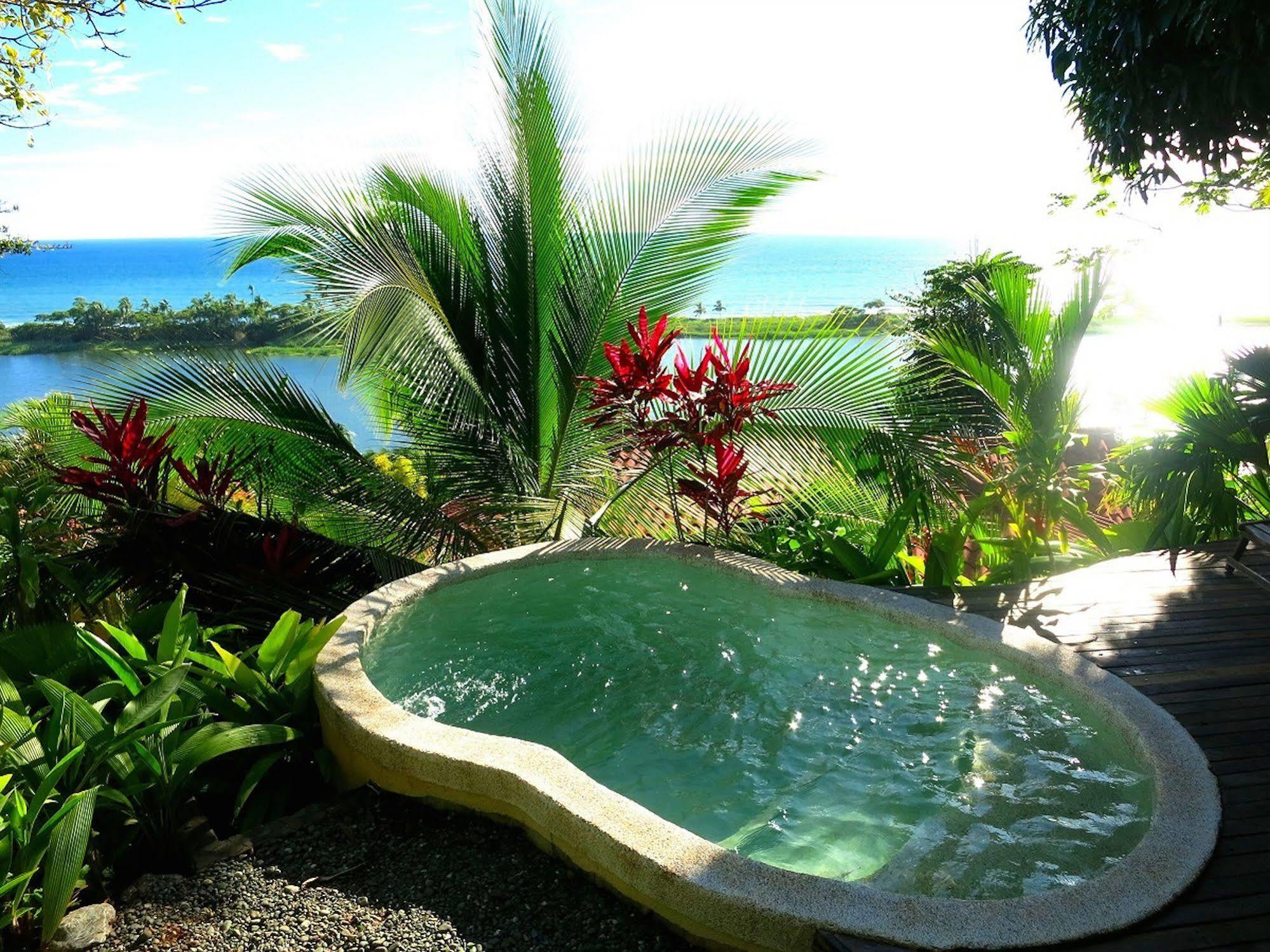 Lagunavista Villas Carate Экстерьер фото